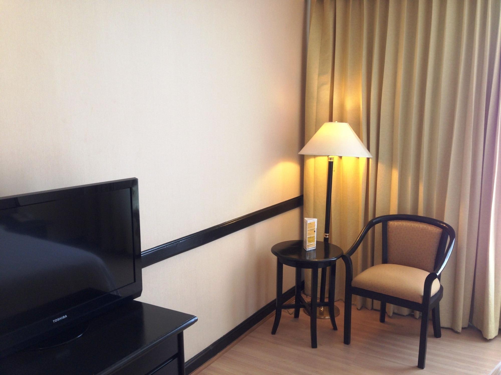 The City Hotel Sriracha By Bbh Japan Sziracsa Kültér fotó